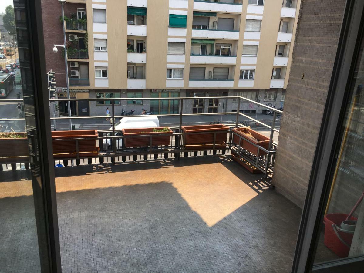 Rio Central M3 Sondrio E Stazione Centrale Милано Екстериор снимка